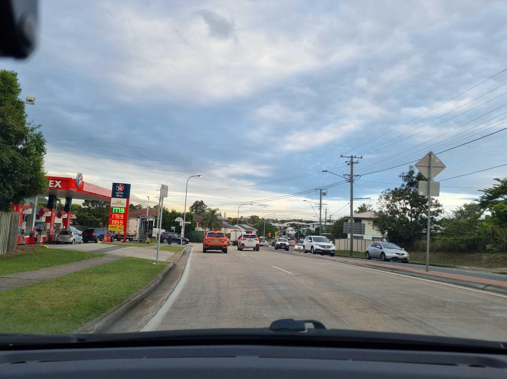 Street view near Old Northern Road