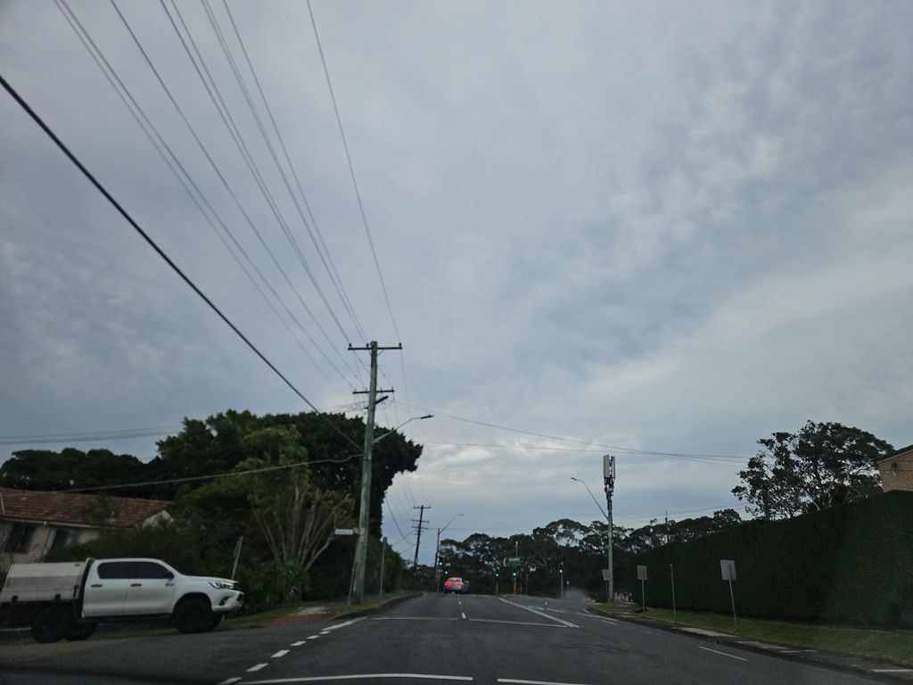 Street view near Beacon Hill Road