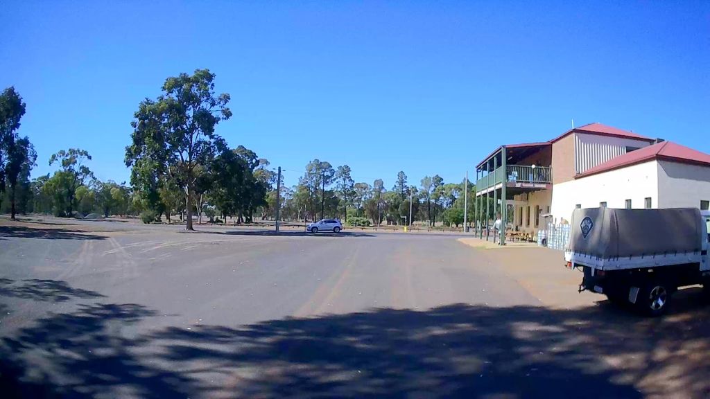 Street view near Kiwi Street