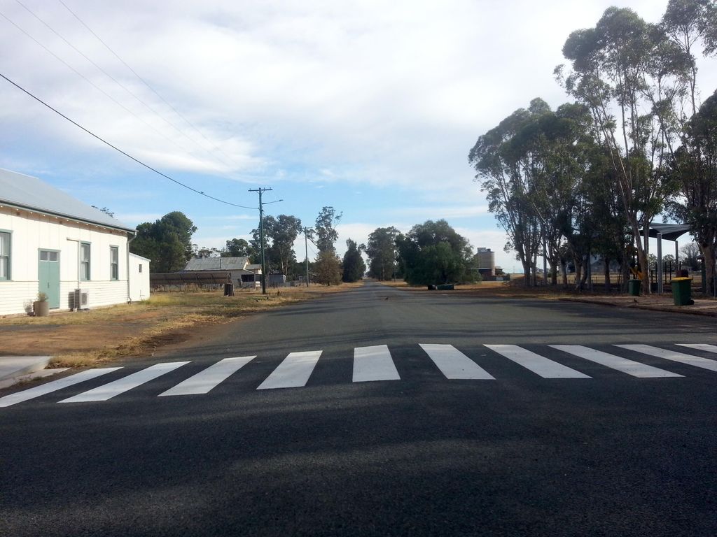 Street view near Wyalong Street