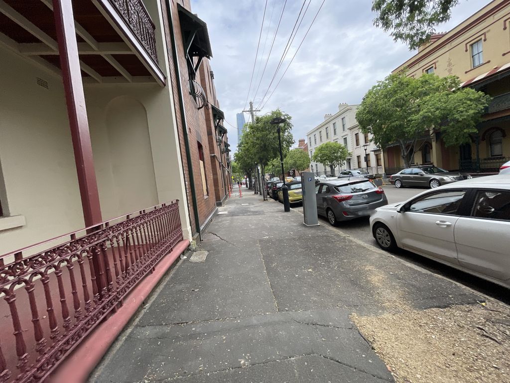 Street view near Cumberland Street