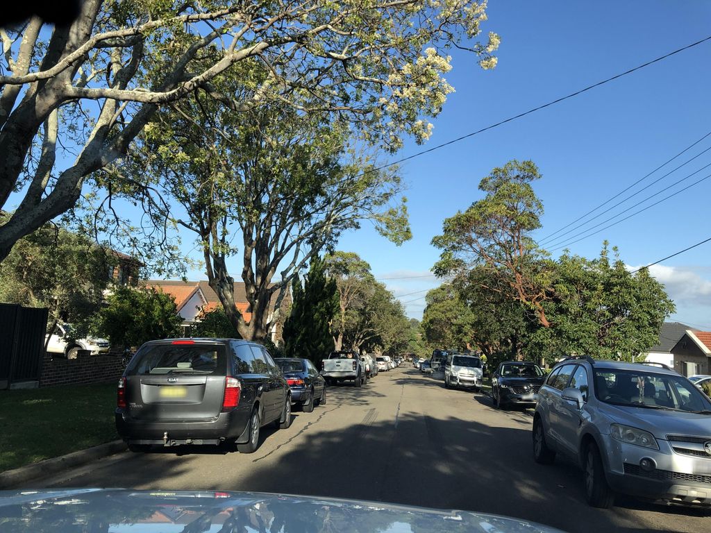 Street view near Acacia Avenue