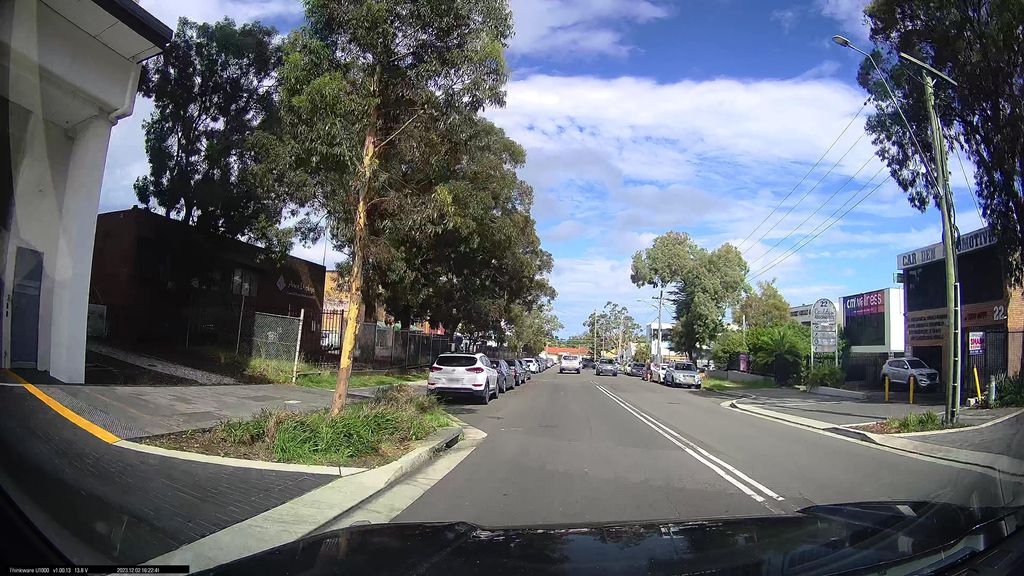 Street view near Flora Street