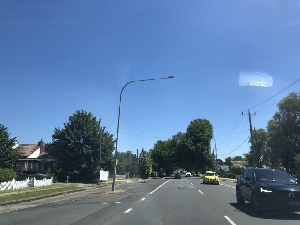 Street view near Victoria Street