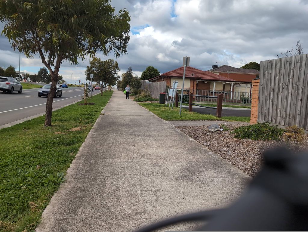 Street view near Huskisson Avenue