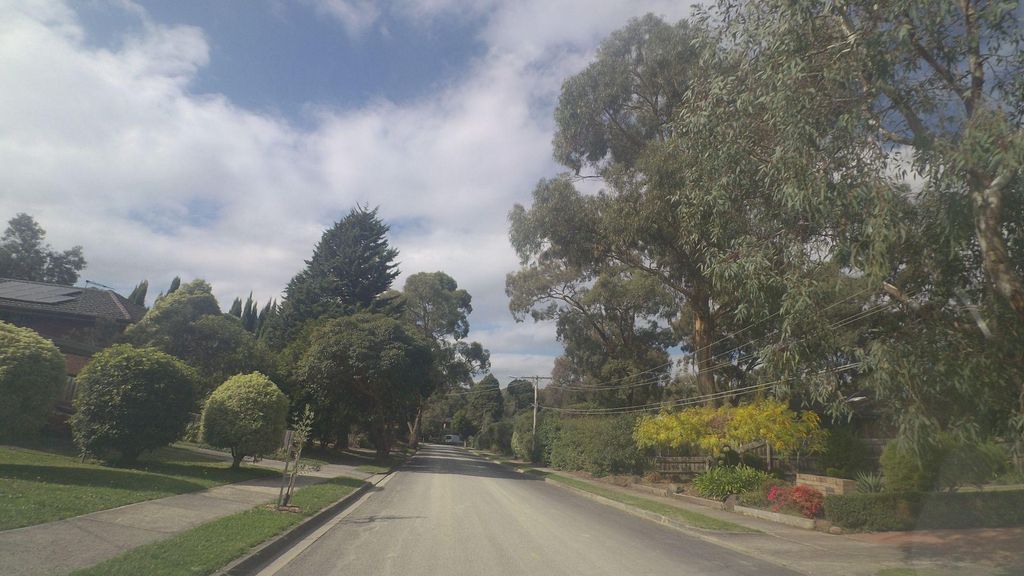Street view near Robert Street