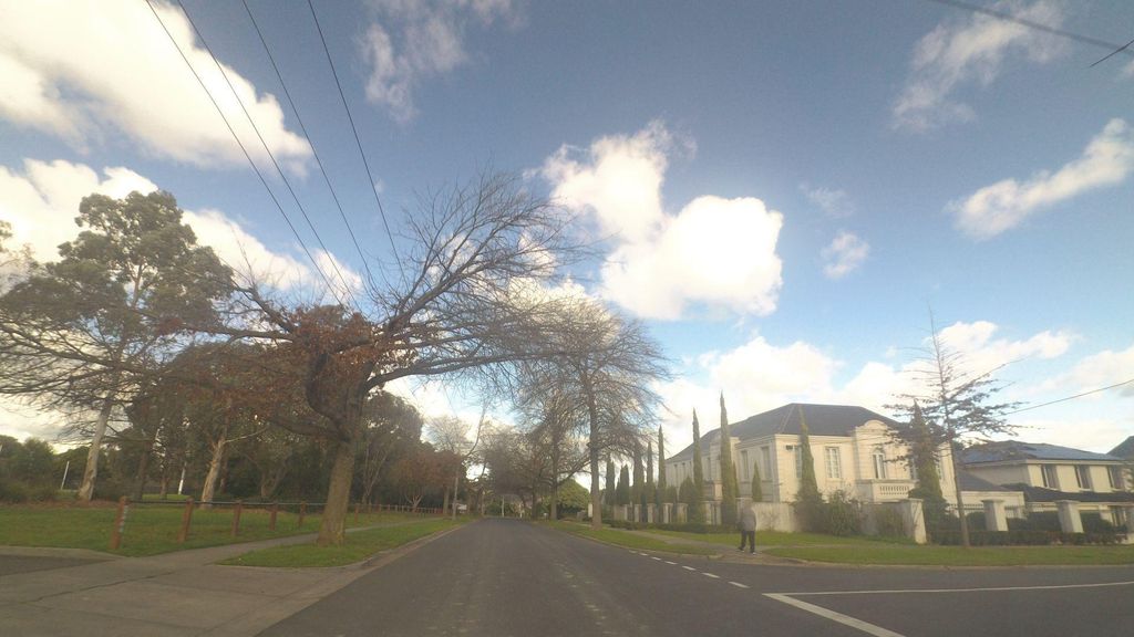 Street view near Robert Street