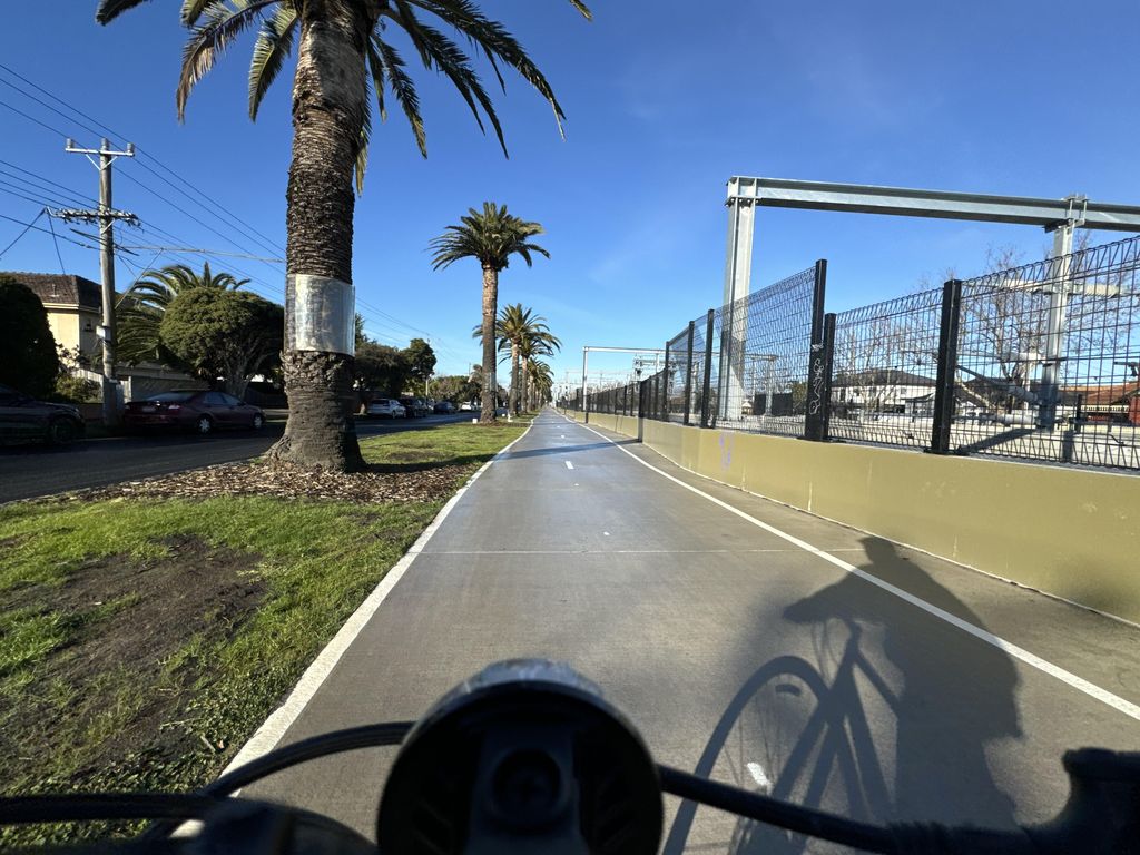Street view near Royal Avenue