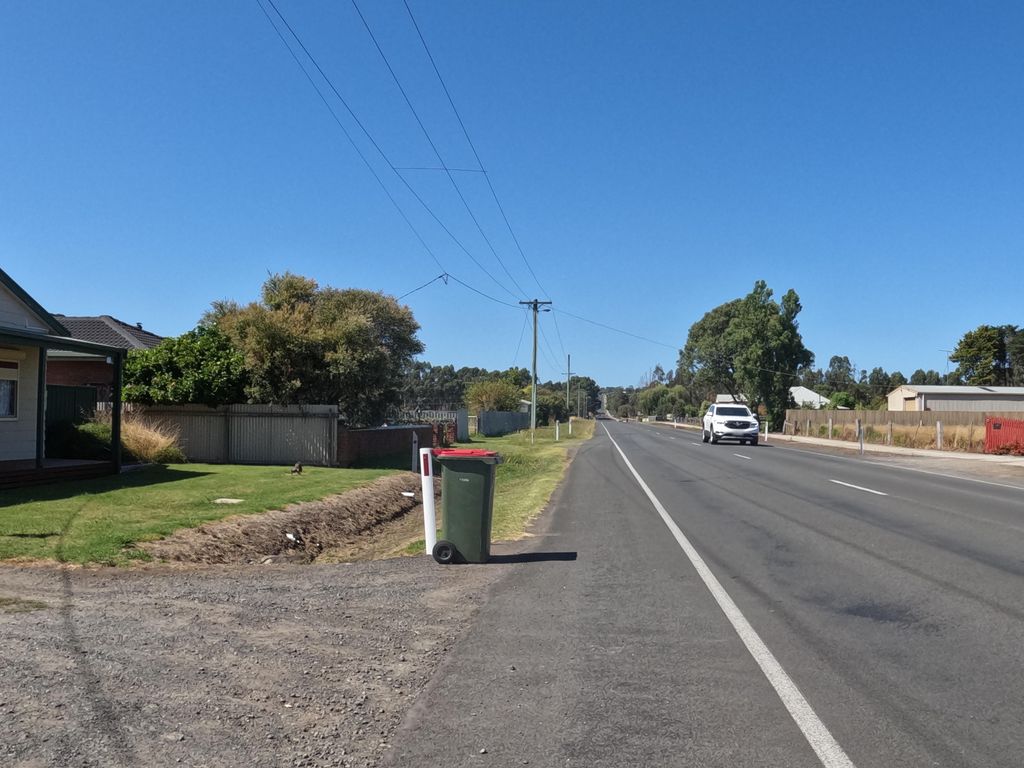 Street view near Queen Street