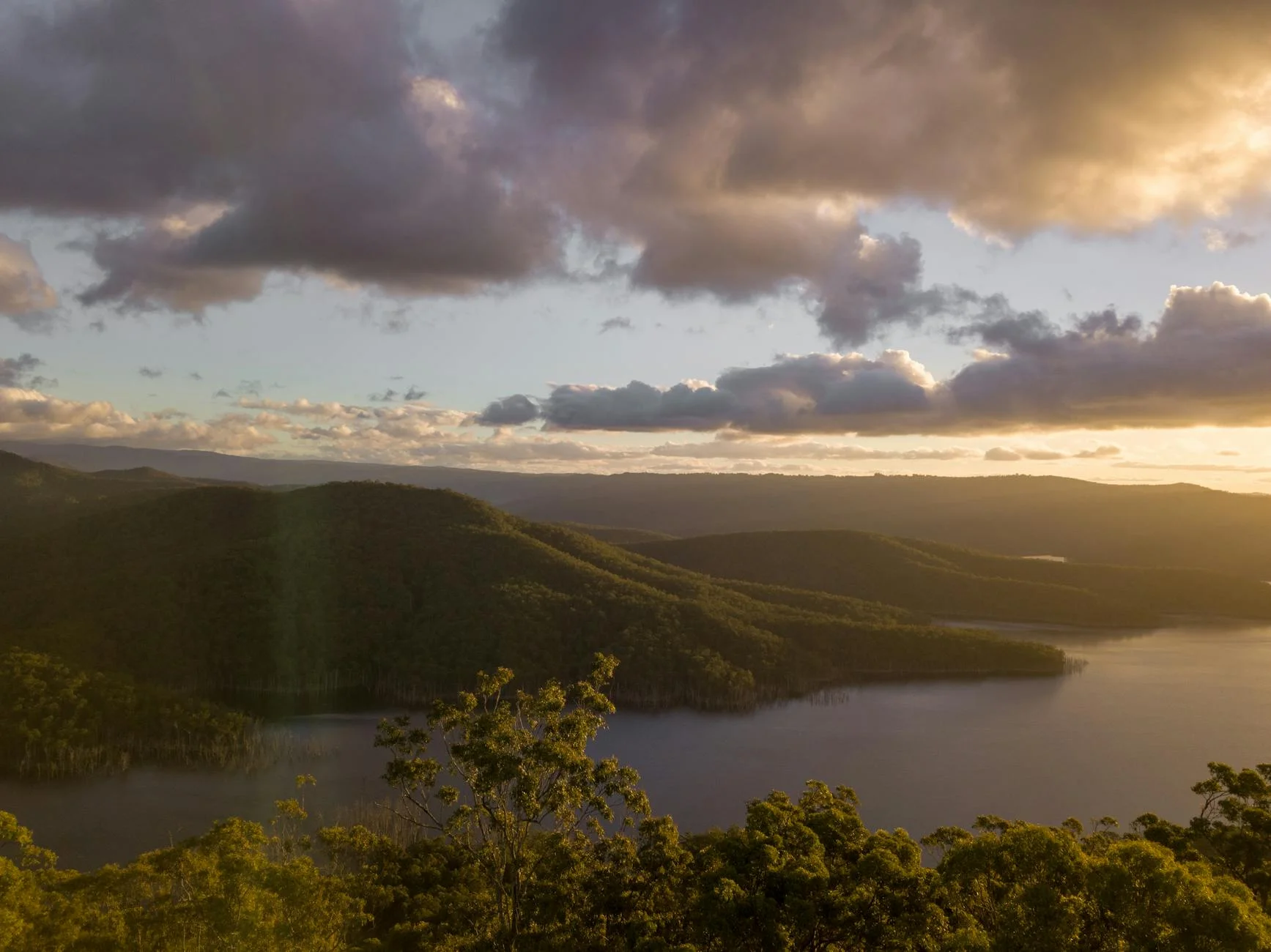 Lake Tinaroo - the drowned township visible when levels drop