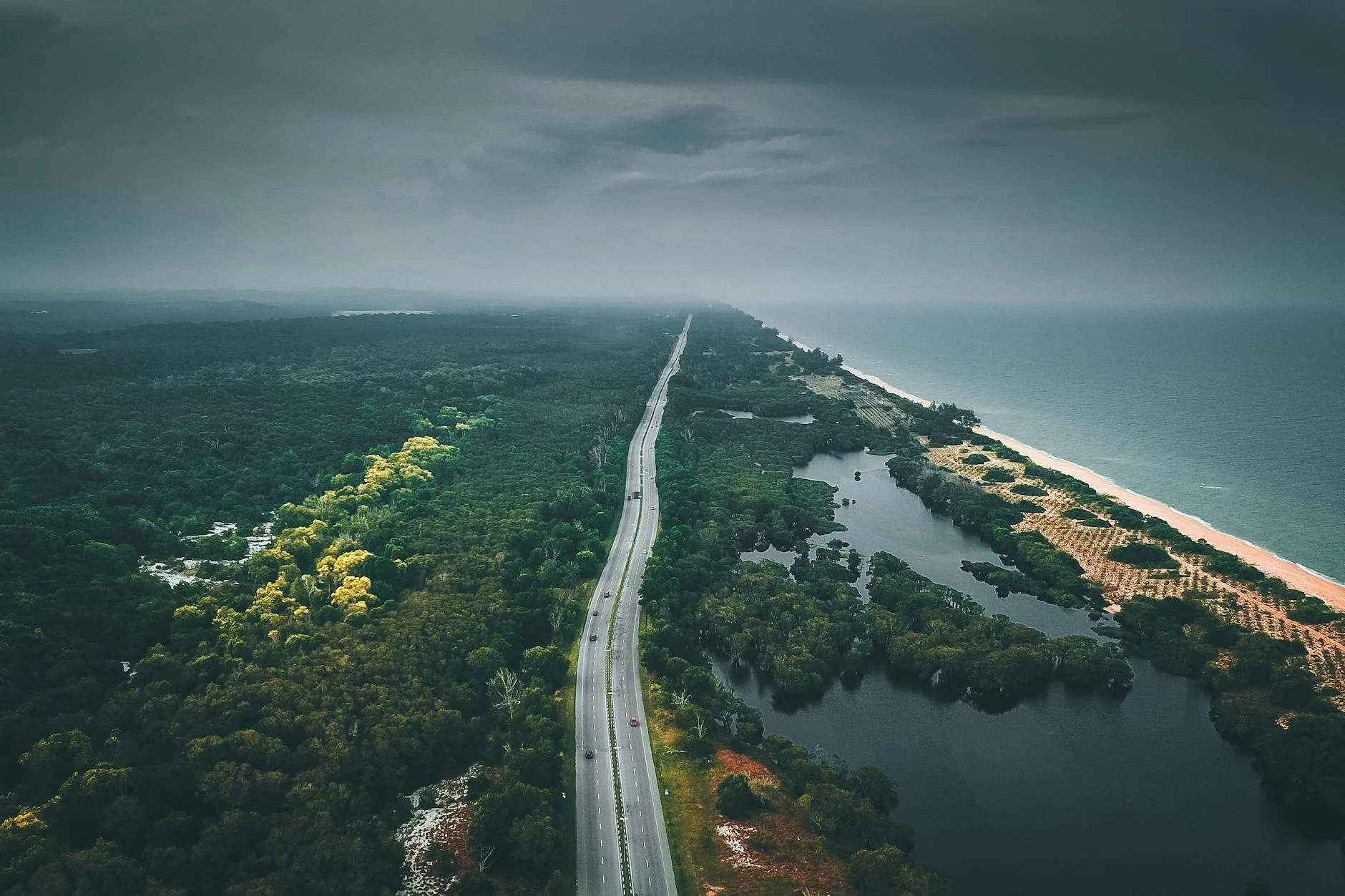 Crossing the Cox Peninsula - 25 km from Darwin, feels like the end of the world