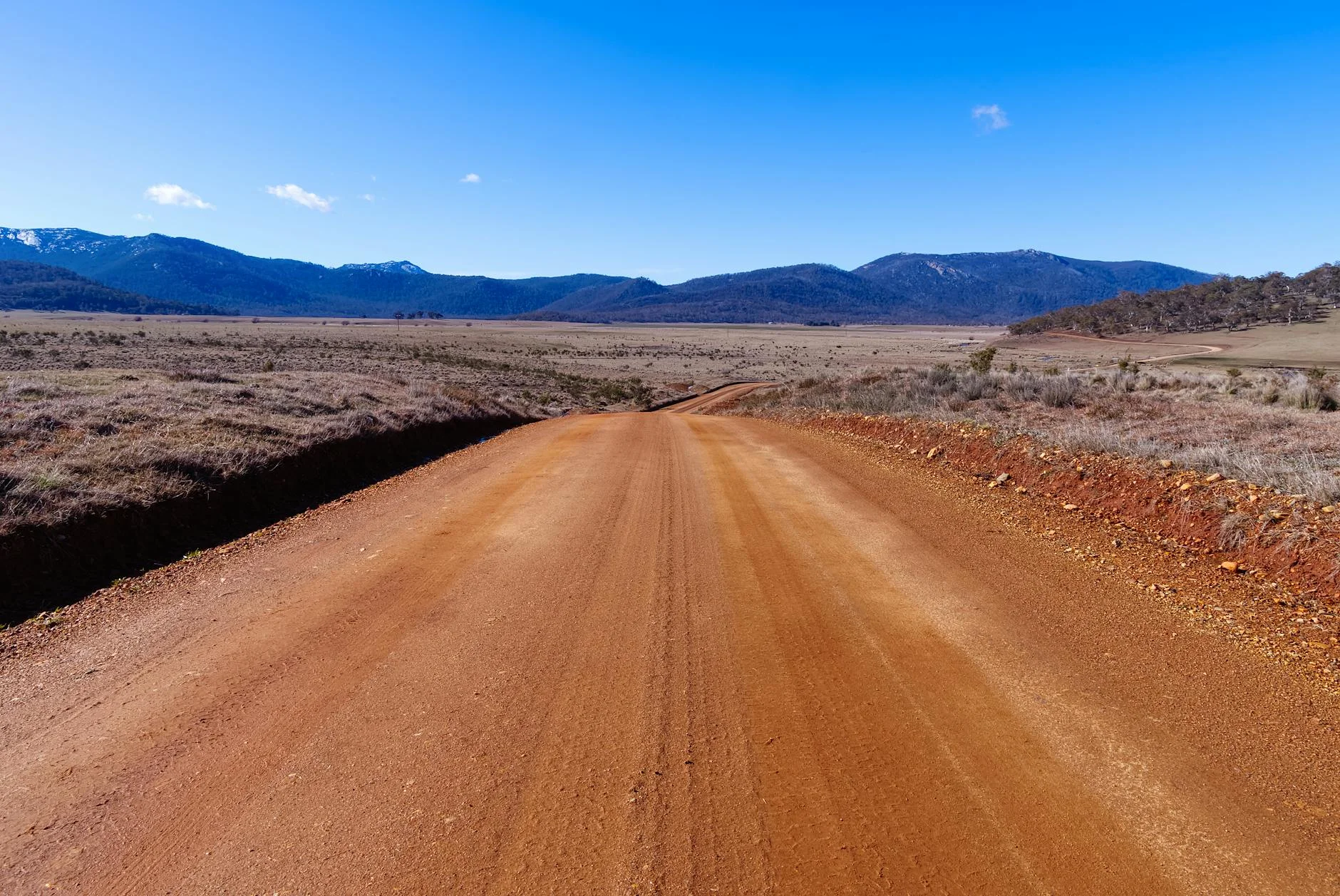 The Main Range from Charlotte Pass - 1,760 metres