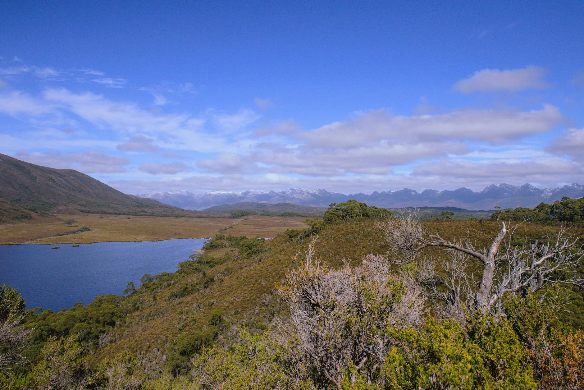 Bradshaw Bridge over Lake Burbury at the stage start