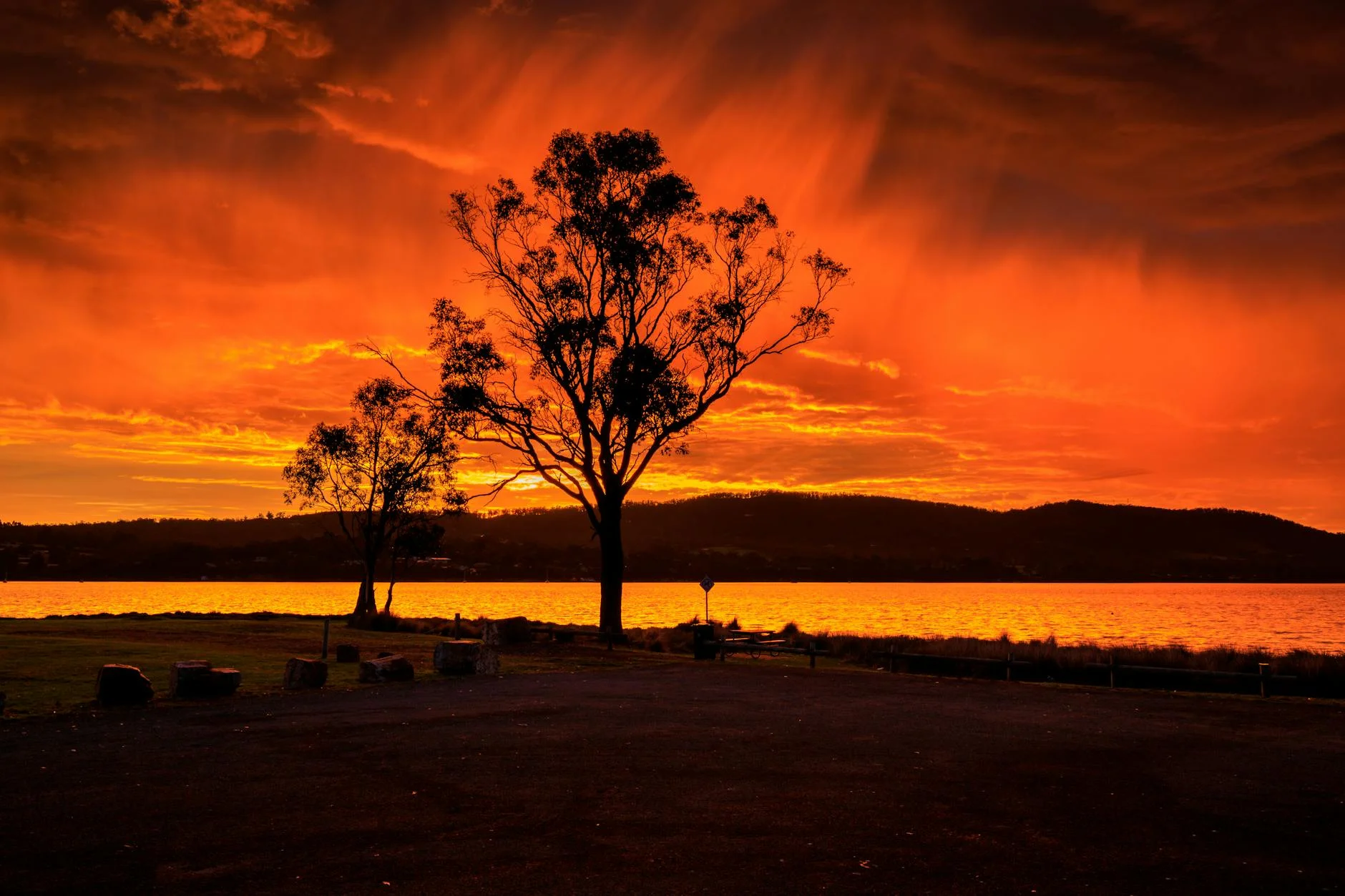 Coastal road along the D'Entrecasteaux Channel