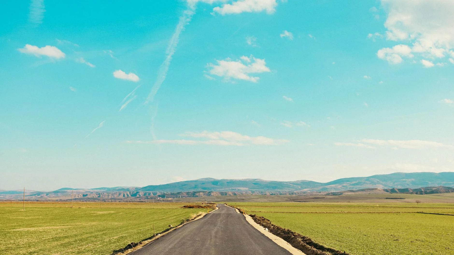 The Delatite Valley - pastoral country with Alps behind