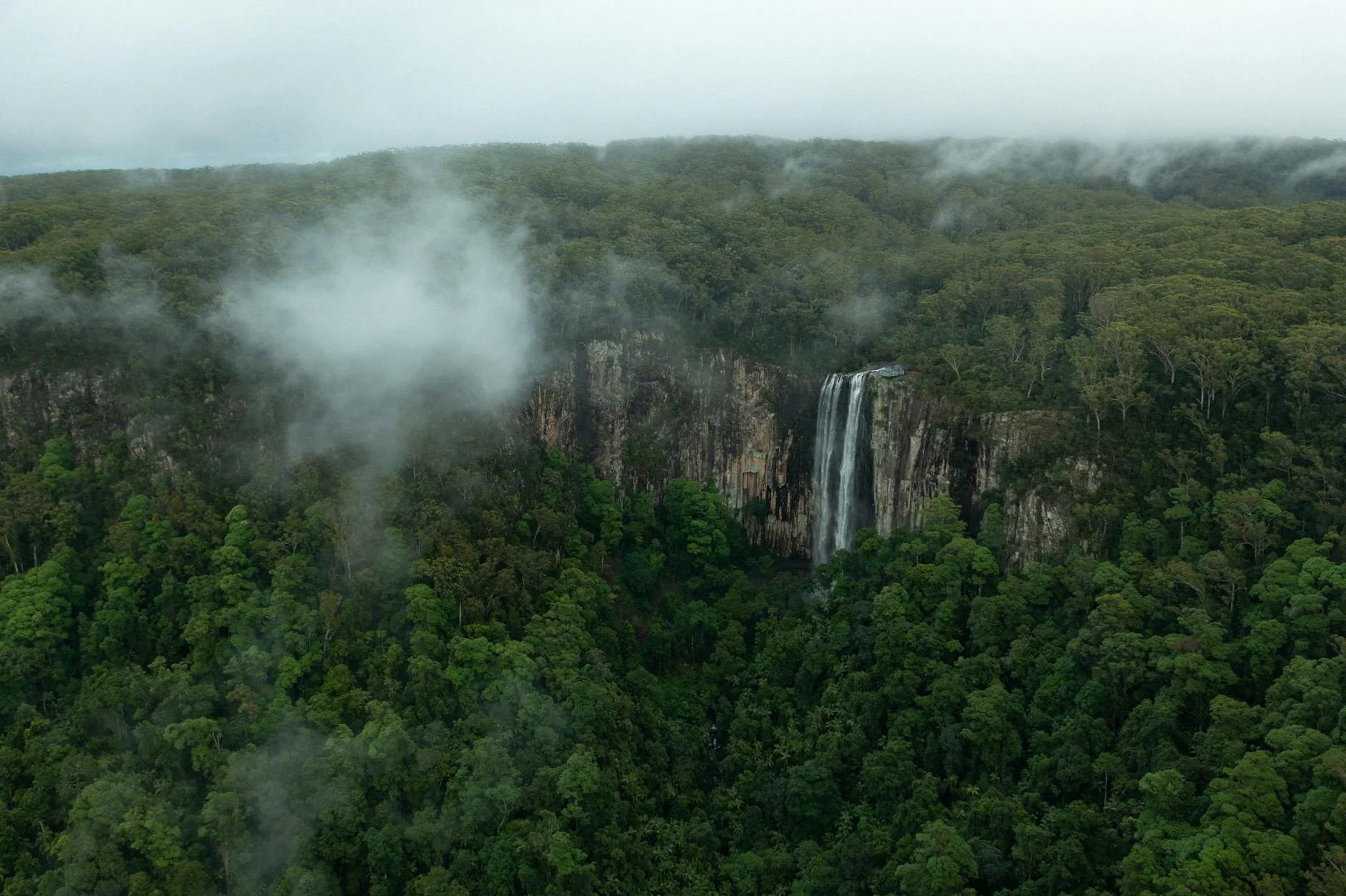 Ebor Falls - a detour from the main route near the tableland